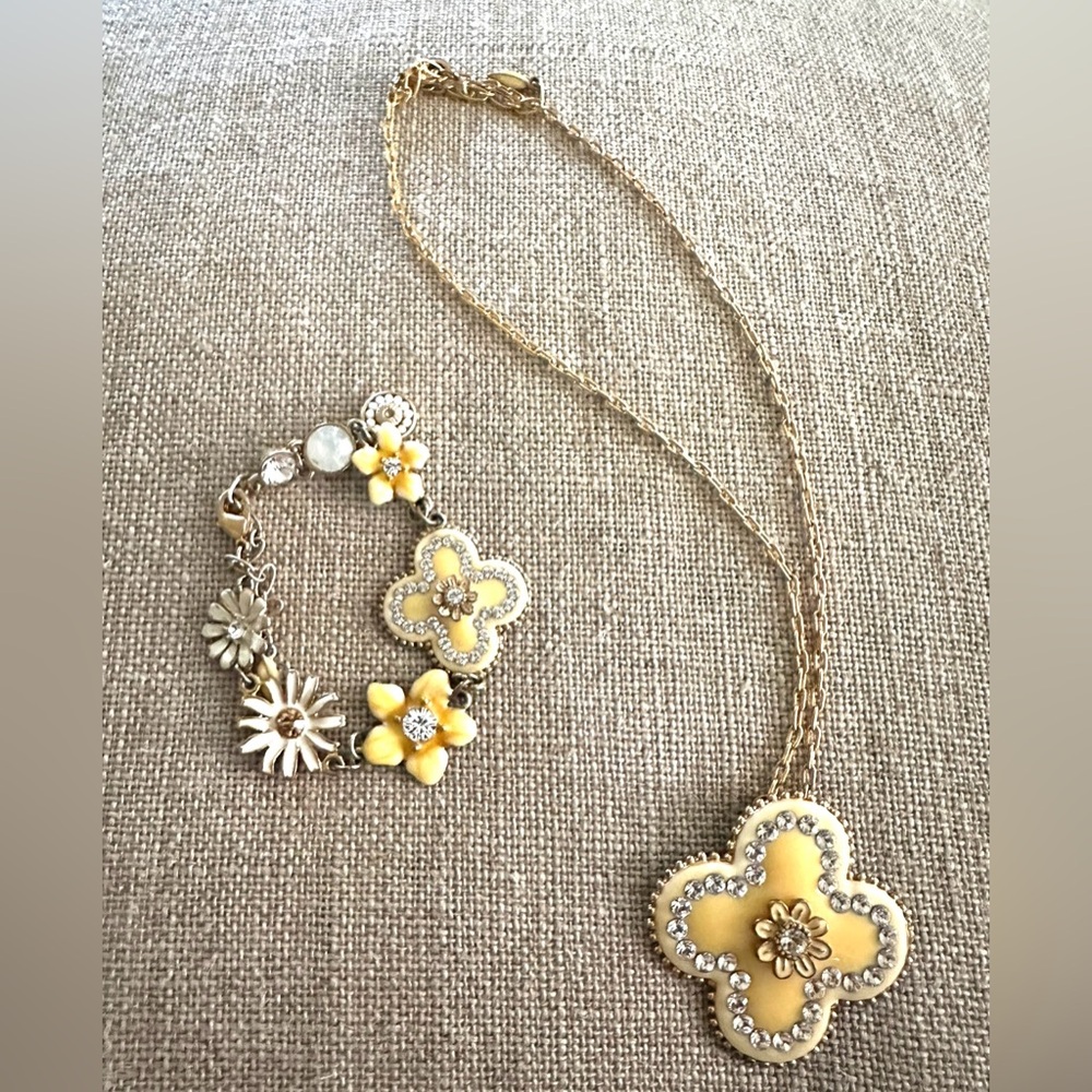 PILGRIM Danish Design Swarovski Crystals Enamel Necklace & Charm Bracelet Set